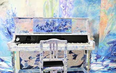 【池袋】サンシャイン60展望台にストリートピアノ登場！「ーあおのふるまいー」期間限定開催