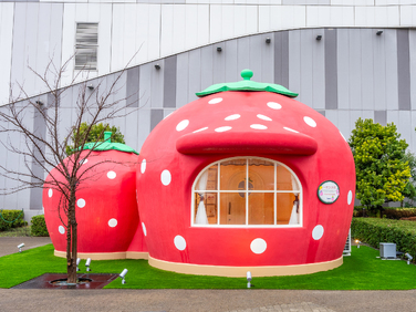 サンリオ「いちごのお家」がダイバーシティ東京プラザに期間限定復活！