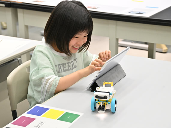 ロボットを動かそう！日本科学未来館でプログラミング体験イベント開催
